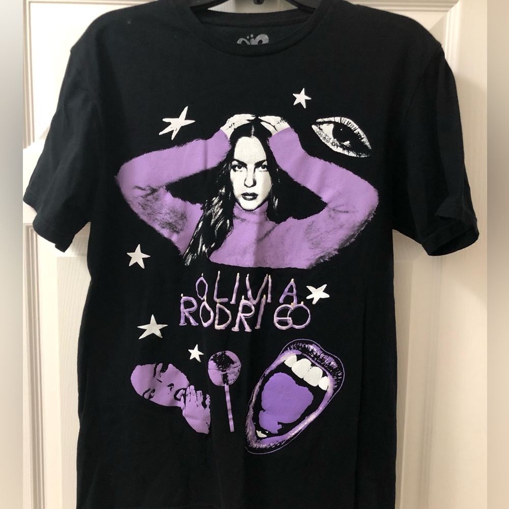 Olivia Rodrigo Black Graphic Band Tee with Purple Print 100% Cotton NWOT